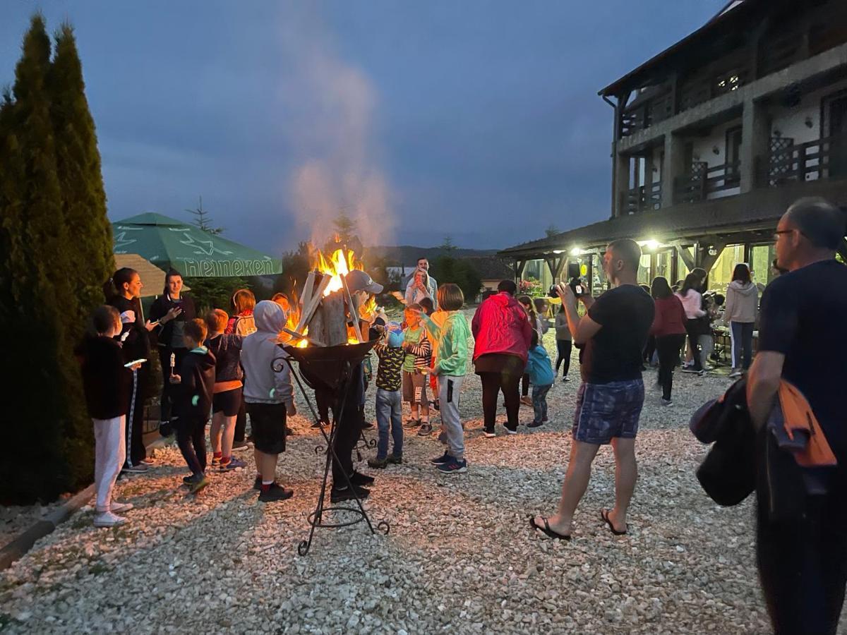 Întorsura Buzăului Casa Bradet 게스트하우스 외부 사진